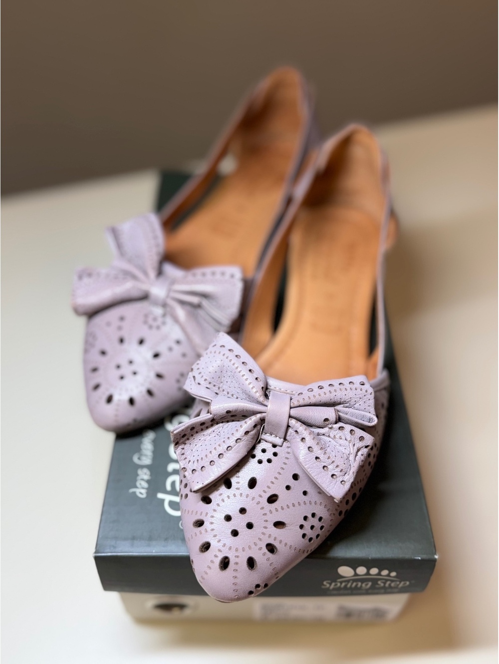 Spring Step Taupe Bow D'Orsay Flats Size 41 US 9.5-10